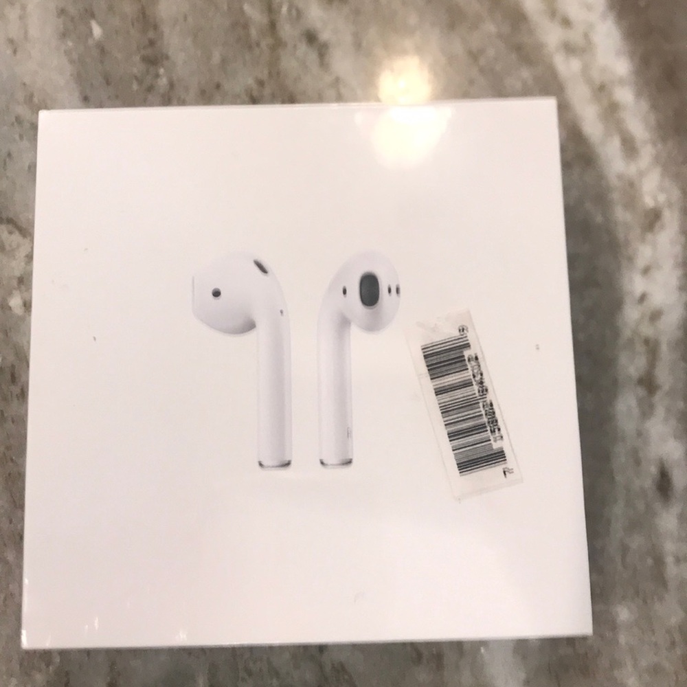 Apple air pods with charging case